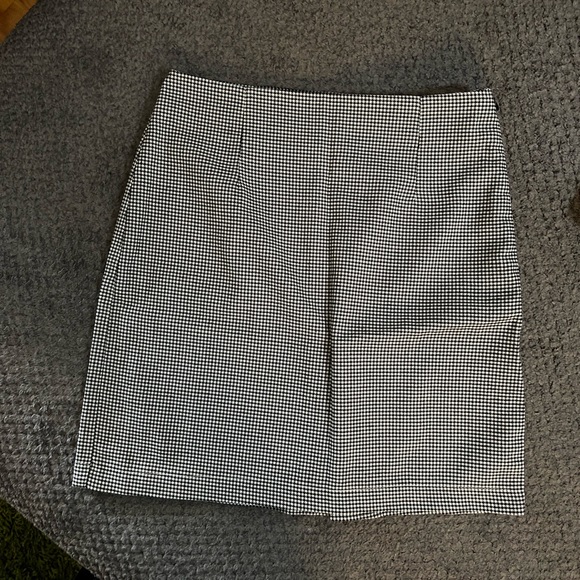 Dynamite Skirt - Picture 1 of 2